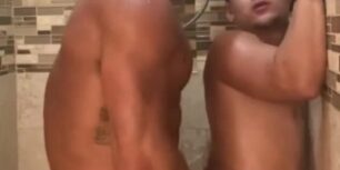 Fucked by my bisexual muscular friend in shower