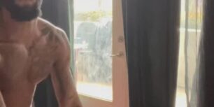 Huge muscled stud busts a delicious wet bubble butt