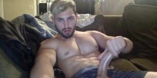 Hot muscular latin stud strokes his tasty curved cock