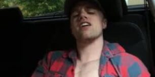 Hottest stud blows a massive load in his car