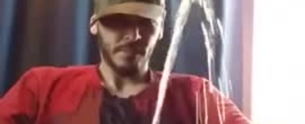 A huge piss fountain