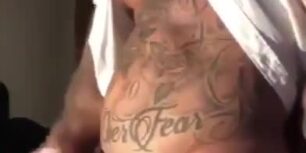 Delicious uber sexy beefy tatted muscle dude Jerking off