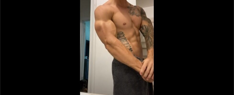Showing off my muscular body and ass quinn biddle (quinncidence8)