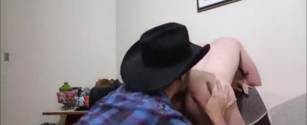 Sexy italian escort eating his client ass