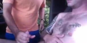 Car cruising cums in sukkers mouth