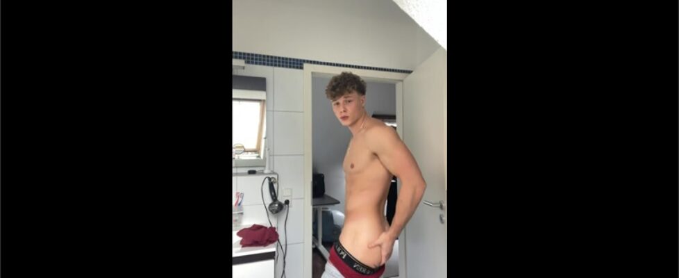 Showing my hard cock and young fit body benjamin hilton (benjaminhilton)